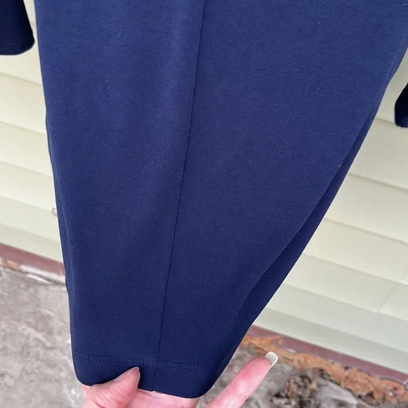 EUC New York & Company stretch, knotted front navy top - Picture 14 of 14